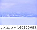北海道の雪原 140133683