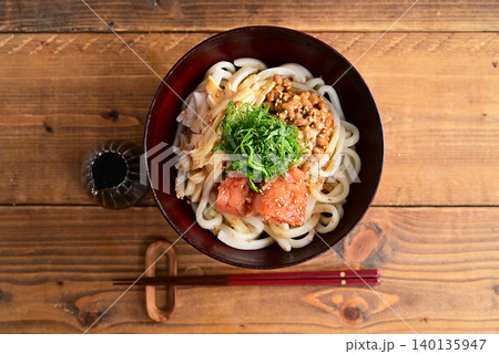 山芋と納豆、辛子明太子のうどん 山芋と納豆、辛子明太子のうどん 140135947