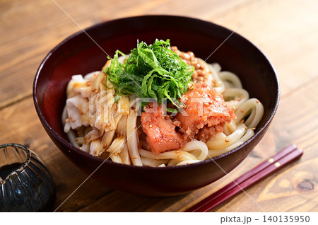 山芋と納豆、辛子明太子のうどん 山芋と納豆、辛子明太子のうどん 140135950