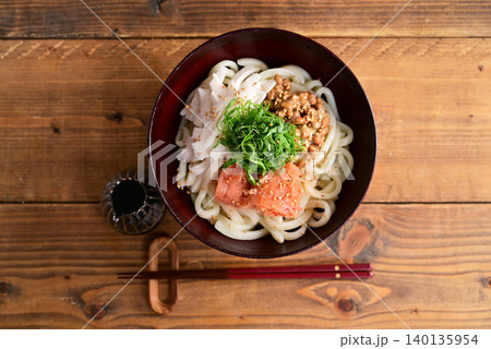 山芋と納豆、辛子明太子のうどん 山芋と納豆、辛子明太子のうどん 140135954