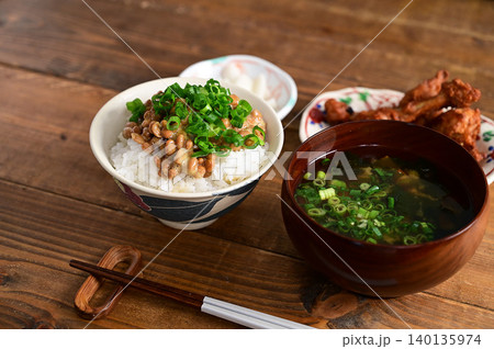 一汁一菜:チューリップ唐揚げ 一汁一菜:チューリップ唐揚げ 140135974