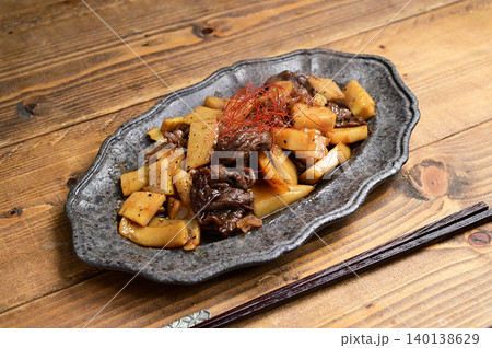 牛肉とタケノコのオイスターソース炒め 牛肉とタケノコのオイスターソース炒め 140138629