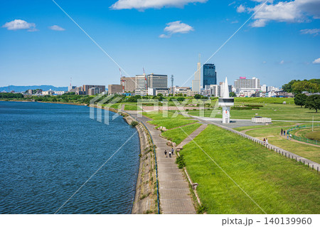 淀川風景 枚方大橋からの景観 大阪府高槻市 枚方市 淀川風景 枚方大橋からの景観 大阪府高槻市 枚方市 140139960