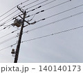 電柱と開閉器 電柱と開閉器 140140173