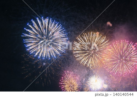 夜空に咲く第48回足立の花火に大感動 夜空に咲く第48回足立の花火に大感動 140140544