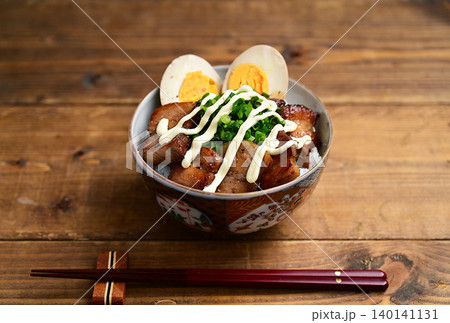 豚バラチャーシュー丼 140141131