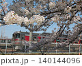 桜と鉄道 140144096