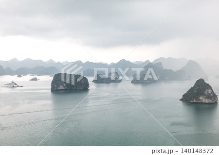 Stunning views of Halong Bay 140148372