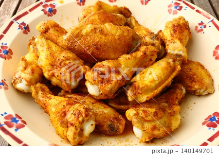 Roasted Chicken Wings with Golden Texture Roasted Chicken Wings with Golden Texture 140149701