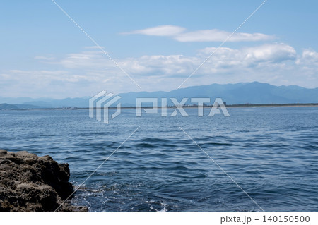 江の島 稚児ヶ淵周辺の海の風景 江の島 稚児ヶ淵周辺の海の風景 140150500