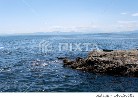 江の島 稚児ヶ淵周辺の海の風景 江の島 稚児ヶ淵周辺の海の風景 140150503
