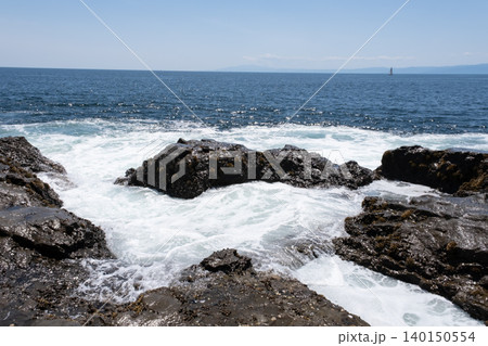 江の島 稚児ヶ淵周辺の海の風景 江の島 稚児ヶ淵周辺の海の風景 140150554