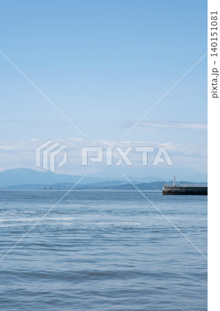 江の島 片瀬白灯台と海の風景 江の島 片瀬白灯台と海の風景 140151081