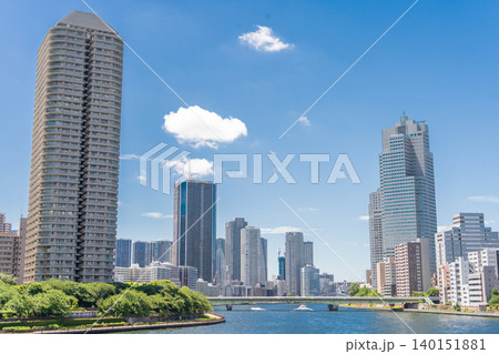 「東京都」隅田川と水上バスの風景　中央区 140151881
