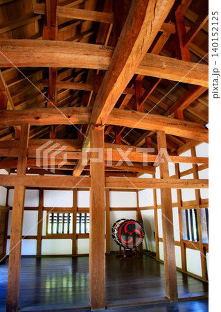名城『千鳥城』こと『松江城』の【太鼓櫓】梁 名城『千鳥城』こと『松江城』の【太鼓櫓】梁 140152125