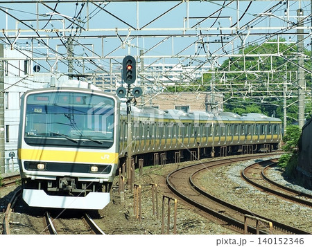 E231系0番台 新検見川駅 E231系0番台 新検見川駅 140152346
