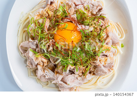 豚しゃぶそうめん 焼肉のたれで味付けしたピリ辛そうめんの料理写真 豚しゃぶそうめん 焼肉のたれで味付けしたピリ辛そうめんの料理写真 140154367