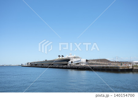 横浜大さん橋が見える風景 横浜大さん橋が見える風景 140154700