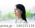 明るい未来を見つめる眼差し 140155138