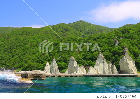 仏ヶ浦の港(遊覧船より・青森県佐井村) 仏ヶ浦の港(遊覧船より・青森県佐井村) 140157464