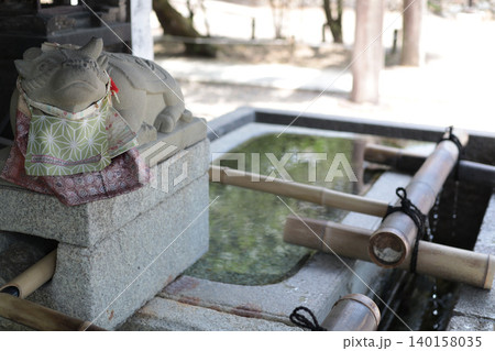 神社の手水舎 chozuya photo 神社の手水舎 chozuya photo 140158035