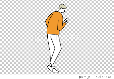 こそこそスマホを見る男性 140158758