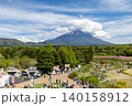 富士芝桜まつりと富士山 140158912