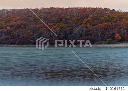 残照の赤城山・小沼の風景 残照の赤城山・小沼の風景 140161882