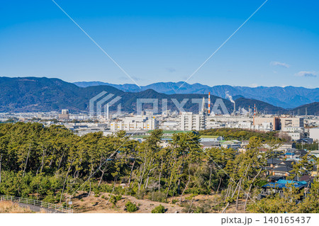 富士市の街並みと田子の浦港の風景(静岡県) 富士市の街並みと田子の浦港の風景(静岡県) 140165437