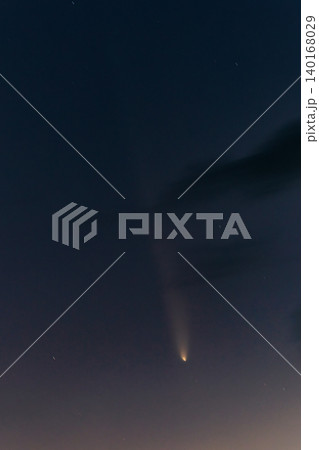 夜空に浮かぶ紫金山アトラス彗星の輝き 夜空に浮かぶ紫金山アトラス彗星の輝き 140168029