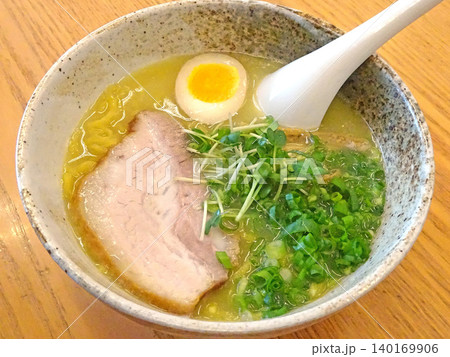 札幌名物ラーメン 塩らぁめん、塩ラーメン 白湯塩ラーメン 札幌名物ラーメン 塩らぁめん、塩ラーメン 白湯塩ラーメン 140169906