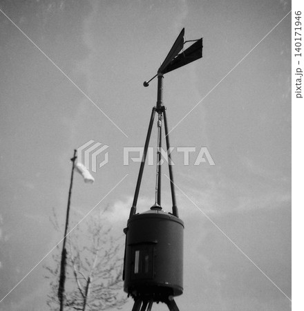 古写真 1943年 日中戦争中の満洲 東安省(現黒竜江省)の密山 満洲第三一〇八部隊のウィンドベーン 古写真 1943年 日中戦争中の満洲 東安省(現黒竜江省)の密山 満洲第三一〇八部隊のウィンドベーン 140171946