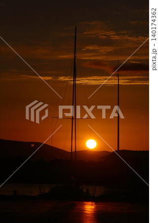 Seaside town of Turgutreis and spectacular sunsets 140174362