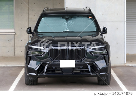 ドイツ製の大型SUV車両 イメージ ドイツ製の大型SUV車両 イメージ 140174879