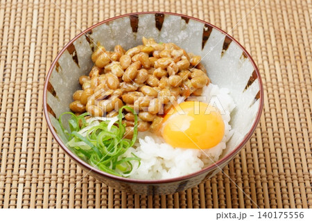 納豆玉子かけご飯 納豆玉子かけご飯 140175556