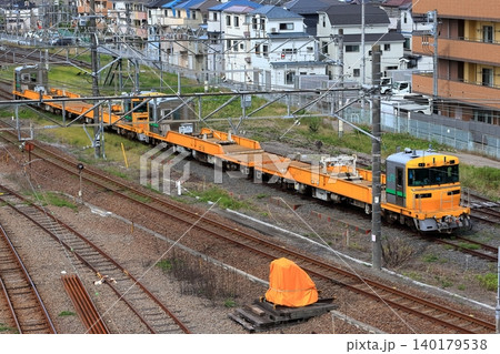 黄色い貨物列車(キヤE195系) イメージ 黄色い貨物列車(キヤE195系) イメージ 140179538