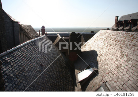 モンサンミッシェル モン・サン=ミシェル Mont Saint-Michel フランス 朝の風景 モンサンミッシェル モン・サン=ミシェル Mont Saint-Michel フランス 朝の風景 140181259