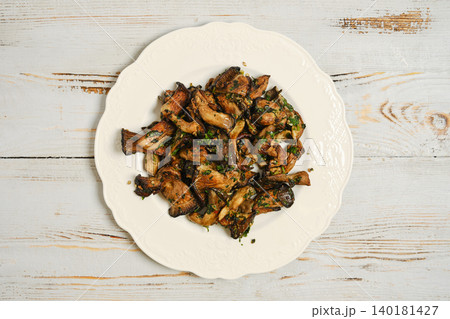 Cooking oyster mushrooms in an air fryer for a quick and tasty meal option Cooking oyster mushrooms in an air fryer for a quick and tasty meal option 140181427