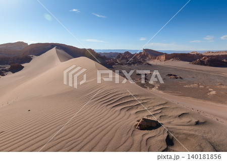 Serene desert sand dune landscape at Valle de la Luna in Chile 140181856