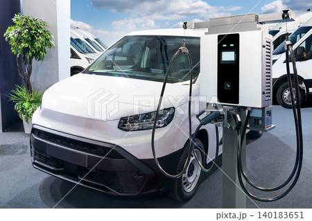 Electric delivery van with electric vehicles charging station Electric delivery van with electric vehicles charging station 140183651