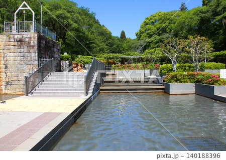 蓮華寺池公園　蓮華寺池　藤枝市　静岡県　東海地方　花・水・鳥・笑顔の楽園　蓮　れんげじいけ 140188396