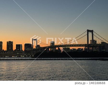 お台場絶景　お台場夜景　レインボーブリッジ 140188688