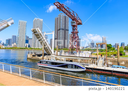 東京 江東区 豊洲 豊洲船着場に入るNihonbashi e-LINER 東京 江東区 豊洲 豊洲船着場に入るNihonbashi e-LINER 140190221
