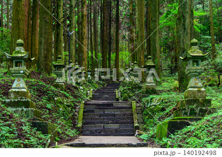 阿蘇にある上色見熊野座神社のとても美しい風景 阿蘇にある上色見熊野座神社のとても美しい風景 140192498