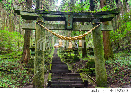 阿蘇にある上色見熊野座神社のとても美しい風景 140192520