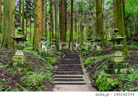 阿蘇にある上色見熊野座神社のとても美しい風景 阿蘇にある上色見熊野座神社のとても美しい風景 140192554