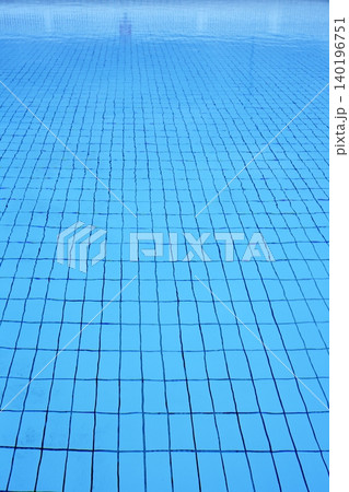 blue tiles pool vertical perspective 140196751