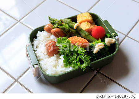 お弁当 140197376