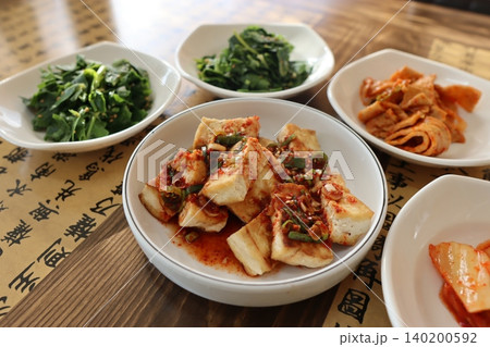 Korean Side Dishes and Tofu in Traditional Setting Korean Side Dishes and Tofu in Traditional Setting 140200592