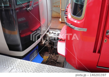 名鉄 ミュースカイと3500系通勤型車両との異種連結 名鉄 ミュースカイと3500系通勤型車両との異種連結 140201397